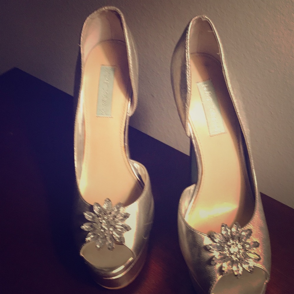 BetseyJohnson used once is like new.
